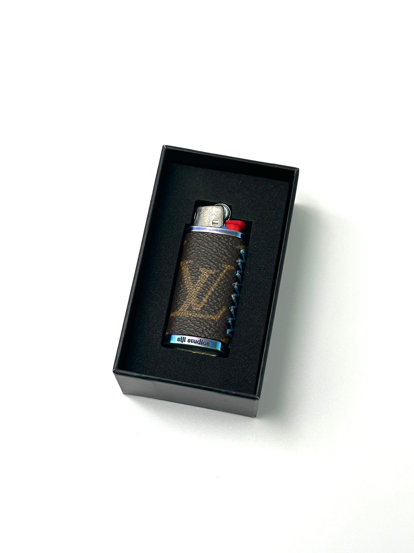 LIGHTER LV