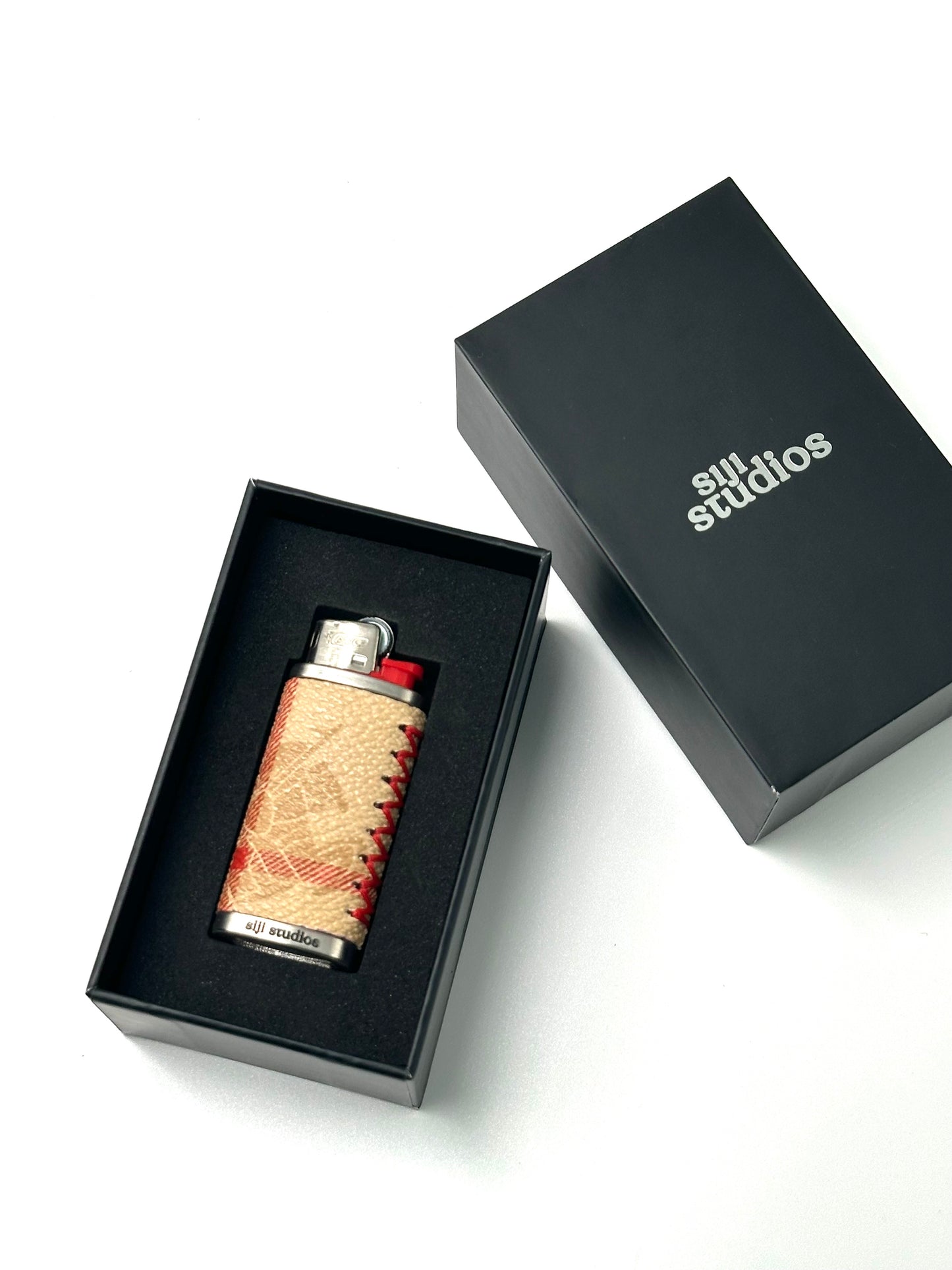 LIGHTER BB