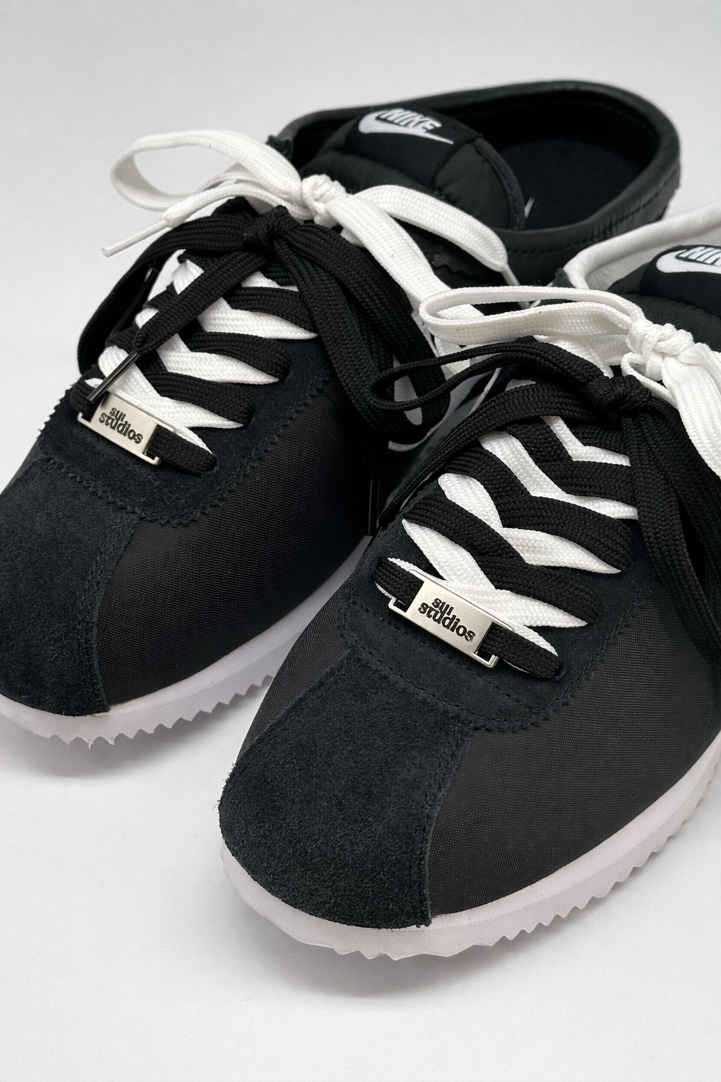 CORTEZ YING-YANG "SLIPPERS"