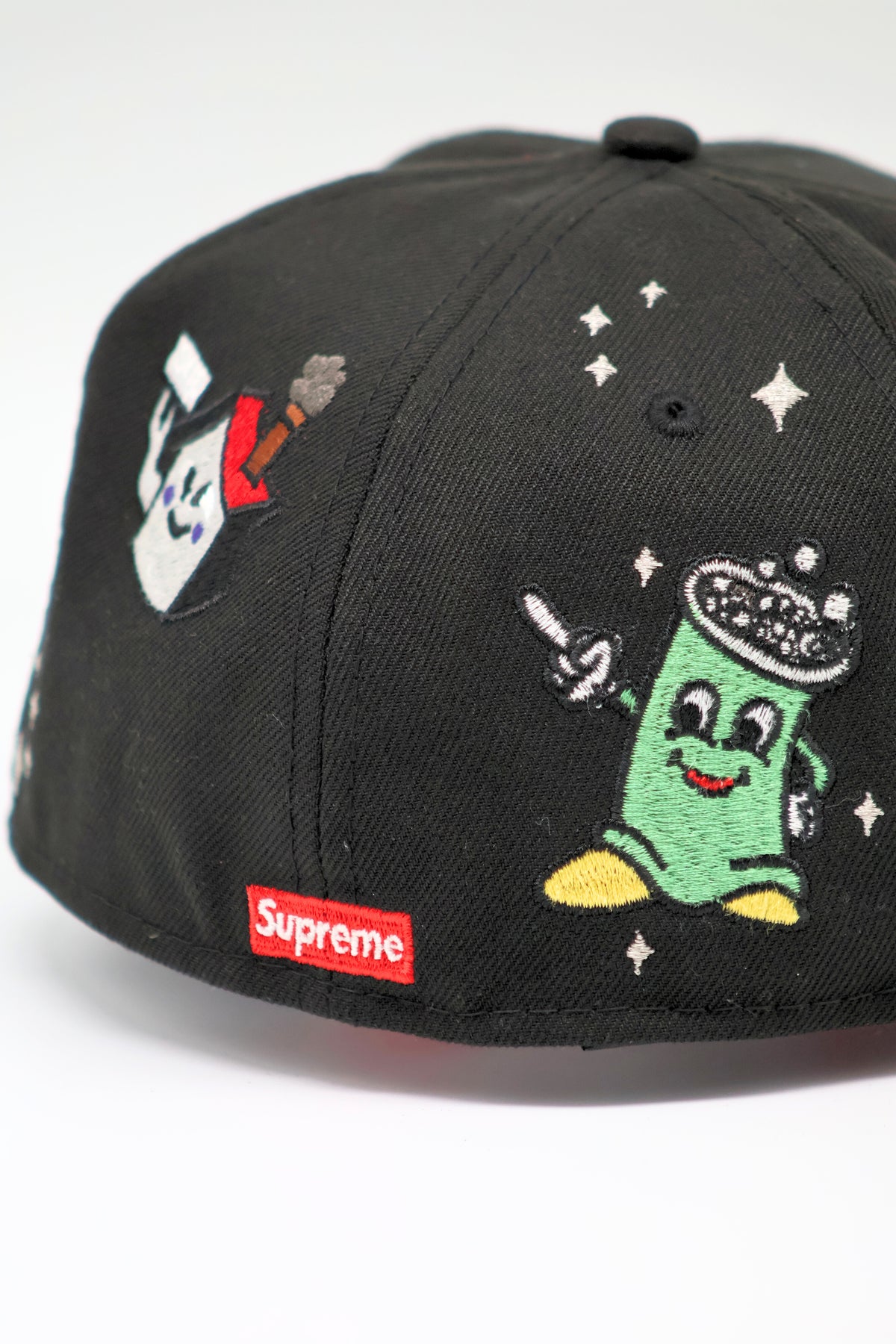 DISTRESSED SUPREME "CHARACTERS" CAP